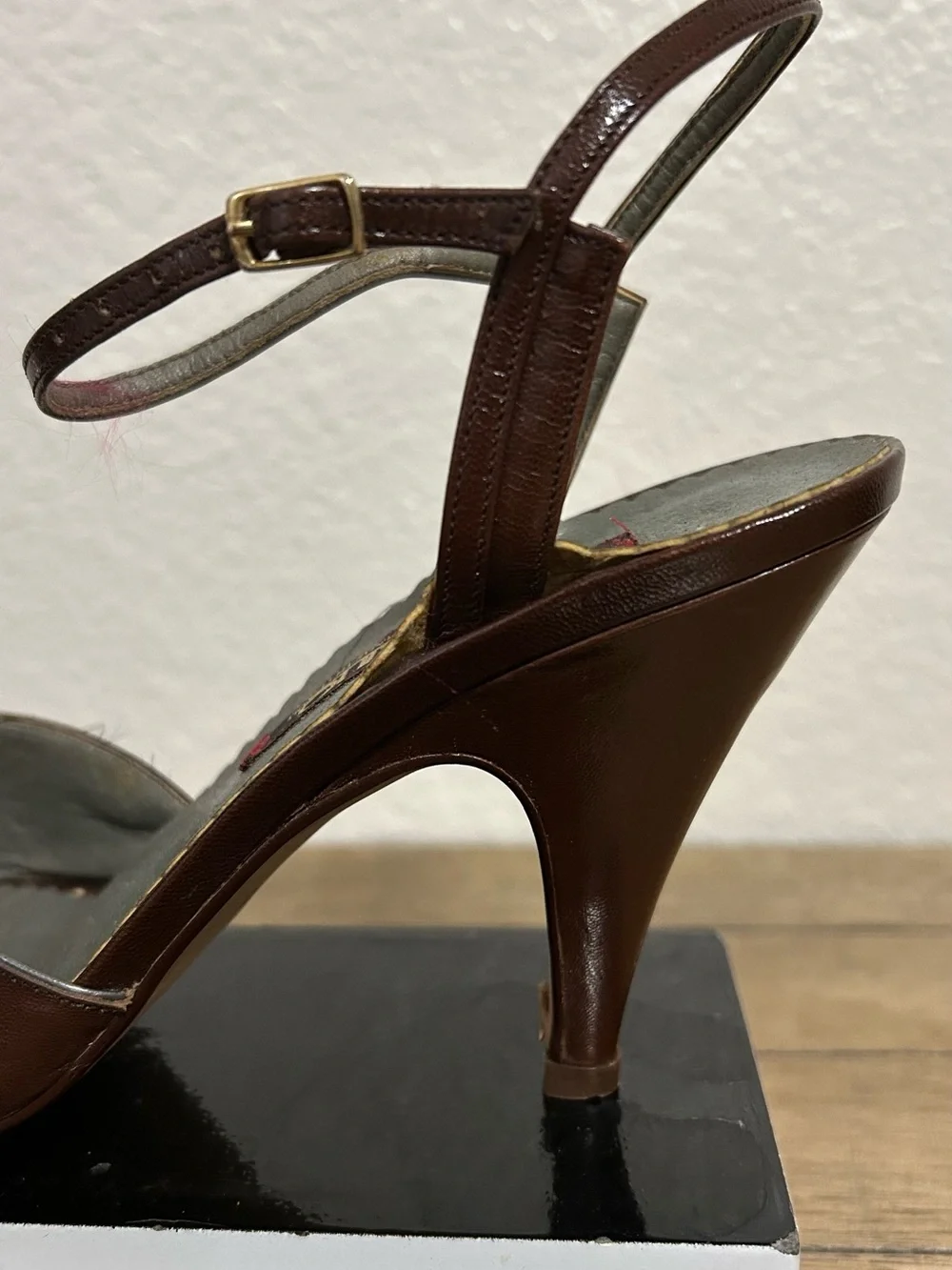 Vintage Bandolino Leather Women's Slingback Heels